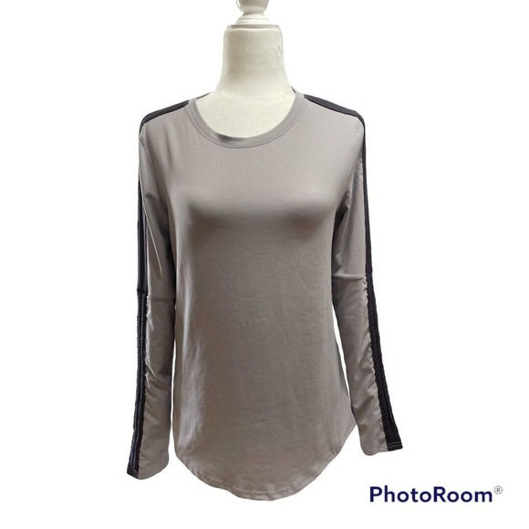 Fabletics Women's Cashel Cinch Long Sleeve Light Workout Top Gray Size Small - Picture 2 of 8